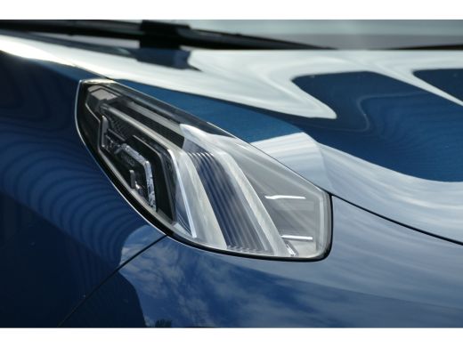 Lynk & Co 01 1.5 262PK PLUG-IN HYBRID AUTOMAAT / CAMERA V+A / PANO.DAK / KEYLESS / ELEKTR. ACHTERKLEP / 20" LM... ActivLease financial lease