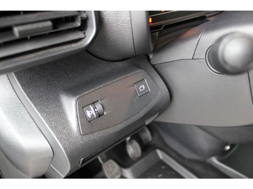 Opel Combo L2H1 130PK 3 Persoons 2 persoons bijrijdersbank | Airco Apple Carplay | Android auto ActivLease financial lease