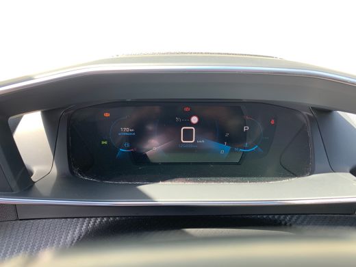 Peugeot 2008 1.2 PureTech GT Airco | Camera | Cruise Control | DAB | LED | LMV 17" | Navi | PDC V&A | Pano | T... ActivLease financial lease