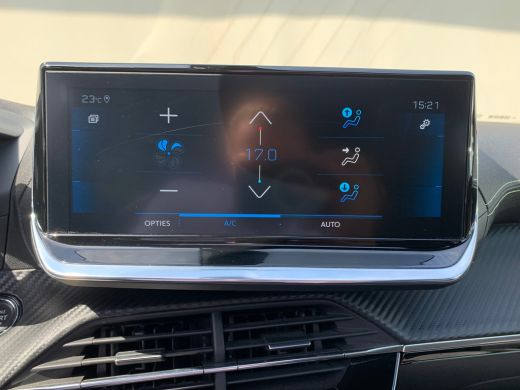 Peugeot 2008 1.2 PureTech GT Airco | Camera | Cruise Control | DAB | LED | LMV 17" | Navi | PDC V&A | Pano | T... ActivLease financial lease