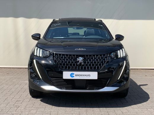 Peugeot 2008 1.2 PureTech GT Airco | Camera | Cruise Control | DAB | LED | LMV 17" | Navi | PDC V&A | Pano | T... ActivLease financial lease