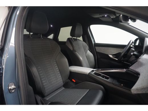 Peugeot 3008 1.2 Hybrid 136 Allure 19" LMV | Afneembare trekhaak | half-leder | Adaptive Cruise | Driver assis... ActivLease financial lease