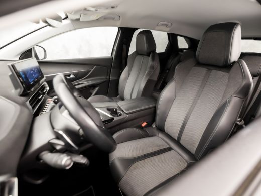 Peugeot 3008 1.6 HYbrid 225 Allure Sport 225Pk Automaat (APPLE CARPLAY, GROOT NAVI, 360 CAMERA, LEDER, KEYLESS... ActivLease financial lease