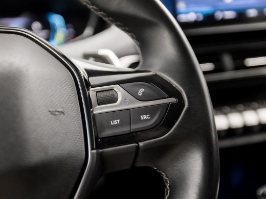 Peugeot 3008 1.6 HYbrid 225 Allure Sport 225Pk Automaat (APPLE CARPLAY, GROOT NAVI, 360 CAMERA, LEDER, KEYLESS... ActivLease financial lease