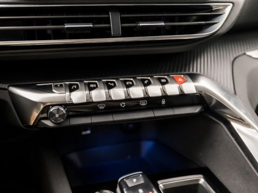 Peugeot 3008 1.6 HYbrid 225 Allure Sport 225Pk Automaat (APPLE CARPLAY, GROOT NAVI, 360 CAMERA, LEDER, KEYLESS... ActivLease financial lease