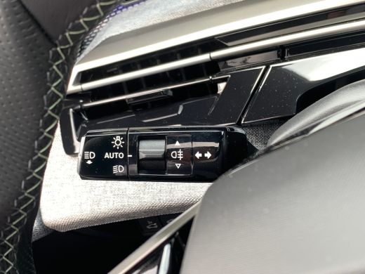 Peugeot e-3008 GT Exclusive 210 73 kWh 360 Camera | 11kW lader | Focal-Audio | Elektrische Stoelen | Keyless | L... ActivLease financial lease
