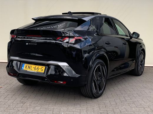 Peugeot e-3008 GT Exclusive 210 73 kWh 360 Camera | 11kW lader | Focal-Audio | Elektrische Stoelen | Keyless | L... ActivLease financial lease