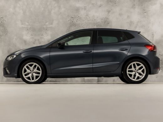 Seat Ibiza 1.0 TSI FR Intense Sport (APPLE CARPLAY, GROOT NAVI, CLIMATE, CAMERA, SPORTSTOELEN, MODE KNOP, GE... ActivLease financial lease