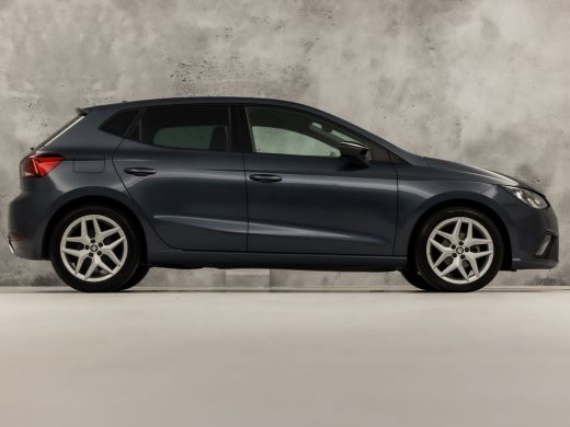 Seat Ibiza 1.0 TSI FR Intense Sport (APPLE CARPLAY, GROOT NAVI, CLIMATE, CAMERA, SPORTSTOELEN, MODE KNOP, GE... ActivLease financial lease