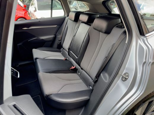 Skoda Enyaq iV 80 SOH 92,73% PANODAK LEDER NAVI DIGI-DASH APPLE-CARPLAY LED LMV PDC ActivLease financial lease