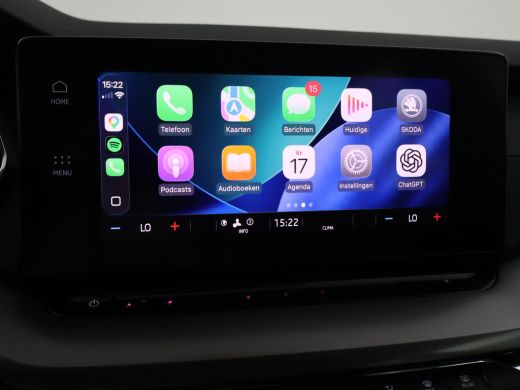 Skoda Octavia Combi 1.0 TSI RACE BLUE + WEGKL. TREKHAAK | VIRTUAL COCKPIT | APPLE CARPLAY | NAVIGATIE | LED ActivLease financial lease