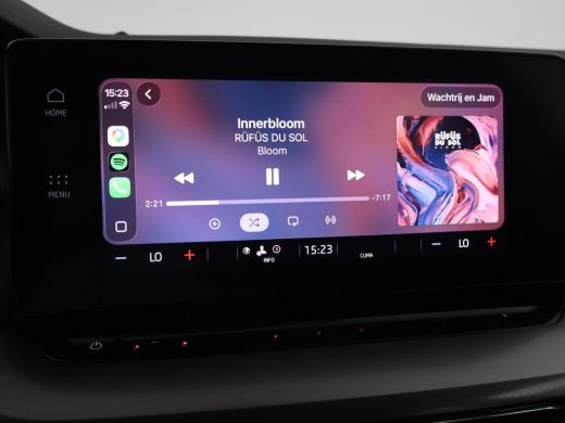 Skoda Octavia Combi 1.0 TSI RACE BLUE + WEGKL. TREKHAAK | VIRTUAL COCKPIT | APPLE CARPLAY | NAVIGATIE | LED ActivLease financial lease