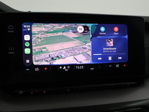 Skoda Octavia Combi 1.0 TSI RACE BLUE + WEGKL. TREKHAAK | VIRTUAL COCKPIT | APPLE CARPLAY | NAVIGATIE | LED ActivLease financial lease