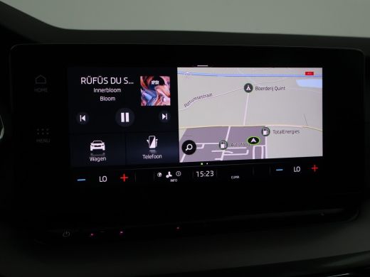 Skoda Octavia Combi 1.0 TSI RACE BLUE + WEGKL. TREKHAAK | VIRTUAL COCKPIT | APPLE CARPLAY | NAVIGATIE | LED ActivLease financial lease