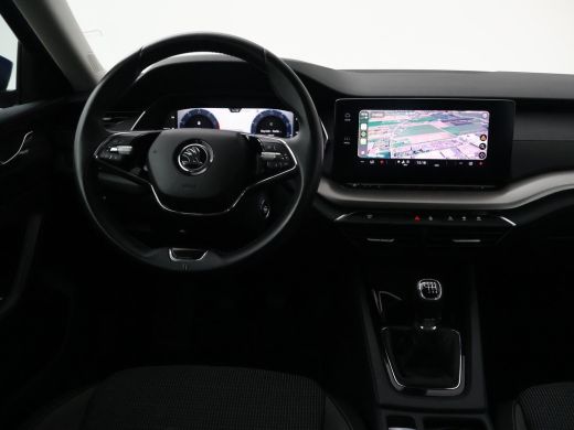 Skoda Octavia Combi 1.0 TSI RACE BLUE + WEGKL. TREKHAAK | VIRTUAL COCKPIT | APPLE CARPLAY | NAVIGATIE | LED ActivLease financial lease