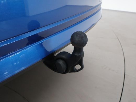 Skoda Octavia Combi 1.0 TSI RACE BLUE + WEGKL. TREKHAAK | VIRTUAL COCKPIT | APPLE CARPLAY | NAVIGATIE | LED ActivLease financial lease