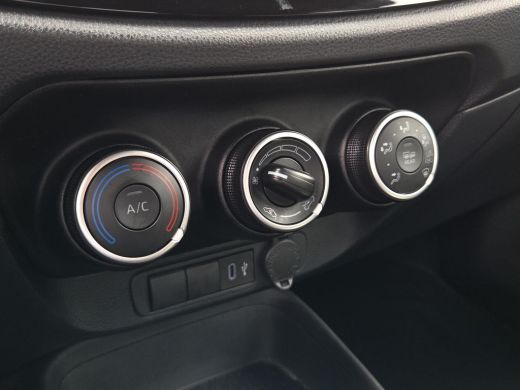 Toyota Aygo 1.0 VVT-i MT Play | Apple CarPlay | Parkeercamera | Rijklaar incl. garantie | ActivLease financial lease