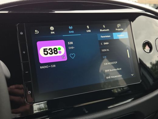 Toyota Aygo 1.0 VVT-i MT Play | Apple CarPlay | Parkeercamera | Rijklaar incl. garantie | ActivLease financial lease