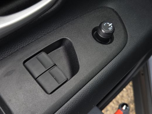 Toyota Aygo 1.0 VVT-i MT Play | Apple CarPlay | Parkeercamera | Rijklaar incl. garantie | ActivLease financial lease