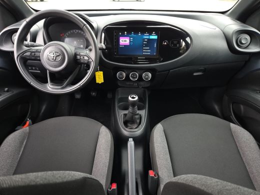 Toyota Aygo 1.0 VVT-i MT Play | Apple CarPlay | Parkeercamera | Rijklaar incl. garantie | ActivLease financial lease
