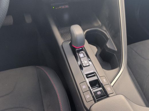 Toyota C-HR 2.0 Plug-in Hybrid 220 GR SPORT | 360 graden camera | Navigatie | CarPlay ActivLease financial lease