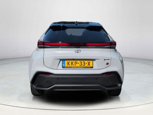 Toyota C-HR 2.0 Plug-in Hybrid 220 GR SPORT | 360 graden camera | Navigatie | CarPlay ActivLease financial lease