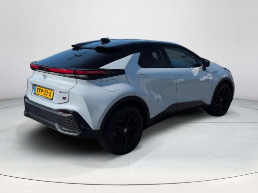 Toyota C-HR 2.0 Plug-in Hybrid 220 GR SPORT | 360 graden camera | Navigatie | CarPlay ActivLease financial lease