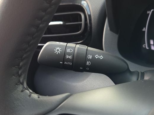Toyota Yaris 1.5 Hybrid 115 Dynamic | Stoel/Stuur verw. | Parkeersens. | Blindspot | Rijklaar incl. garantie | ActivLease financial lease