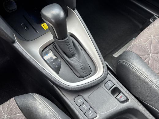 Toyota Yaris Cross 1.5 Hybrid Executive | JBL Audio | HUD | Elektrisch bedienbare achterklep | ActivLease financial lease
