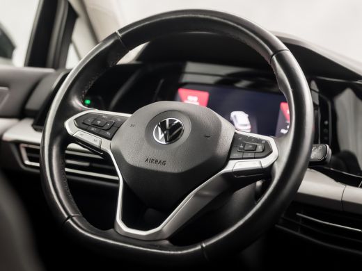 Volkswagen Golf Variant 1.0 TSI Life Sport (APPLE CARPLAY, GROOT NAVI, STUUR/STOELVERWARMING, MEMORY SEAT, GETINT... ActivLease financial lease
