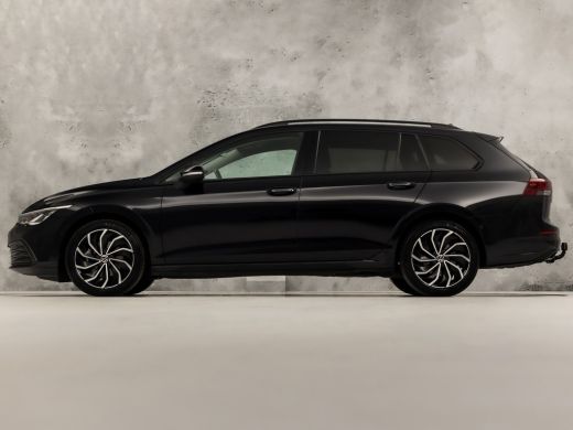 Volkswagen Golf Variant 1.0 TSI Life Sport (APPLE CARPLAY, GROOT NAVI, STUUR/STOELVERWARMING, MEMORY SEAT, GETINT... ActivLease financial lease