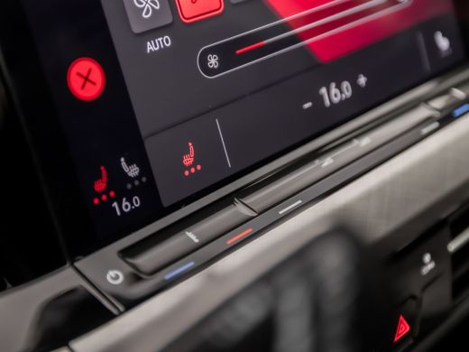 Volkswagen Golf Variant 1.0 TSI Life Sport (APPLE CARPLAY, GROOT NAVI, STUUR/STOELVERWARMING, MEMORY SEAT, GETINT... ActivLease financial lease
