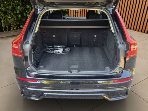 Volvo  XC60 2.0 T8 Plug-in hybrid AWD R-Design | Harman/Kardon | 360 Camera | Stoelventilatie | Pano | Memory ActivLease financial lease