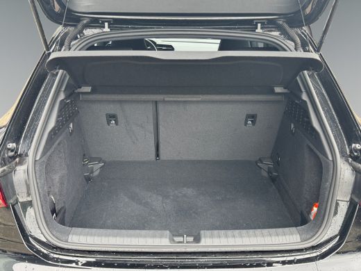 Audi A3 Sportback 35 150pk TFSI S edition Sonos premium 3D |  Audi drive select | Parkeersensoren voor & ... ActivLease financial lease