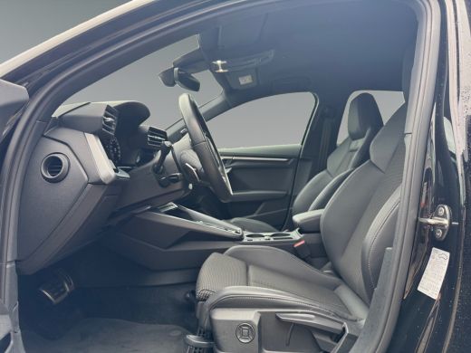 Audi A3 Sportback 35 150pk TFSI S edition Sonos premium 3D |  Audi drive select | Parkeersensoren voor & ... ActivLease financial lease