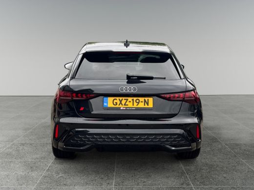 Audi A3 Sportback 35 150pk TFSI S edition Sonos premium 3D |  Audi drive select | Parkeersensoren voor & ... ActivLease financial lease