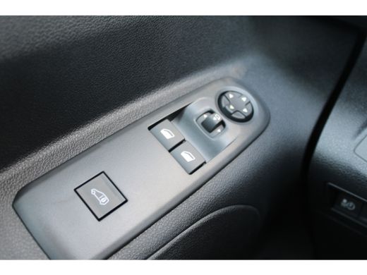 Citroën &euml;-Berlingo 50 kWh | 8 JAAR GARANTIE | VOORSTOELEN VERWARMD | CAMERA | DIGITALE BINNEN SPIEGEL | BETIMMERING ... ActivLease financial lease