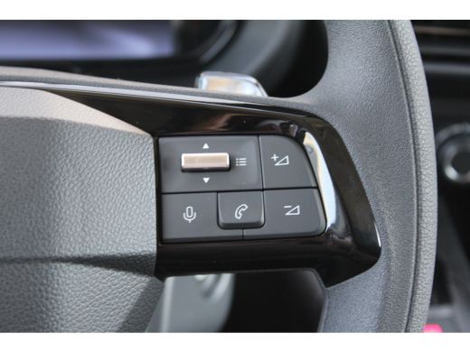 Citroën &euml;-Berlingo 50 kWh | 8 JAAR GARANTIE | VOORSTOELEN VERWARMD | CAMERA | DIGITALE BINNEN SPIEGEL | BETIMMERING ... ActivLease financial lease