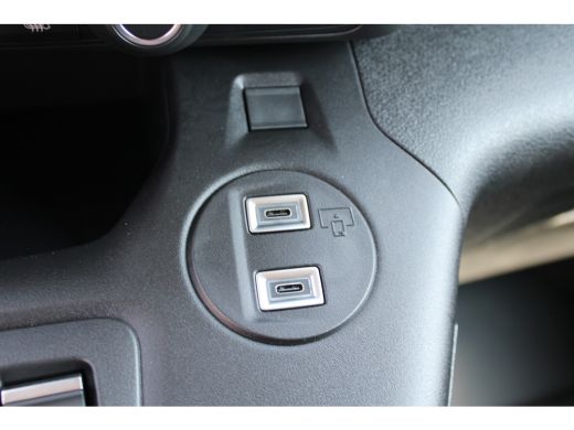 Citroën &euml;-Berlingo 50 kWh | 8 JAAR GARANTIE | VOORSTOELEN VERWARMD | CAMERA | DIGITALE BINNEN SPIEGEL | BETIMMERING ... ActivLease financial lease