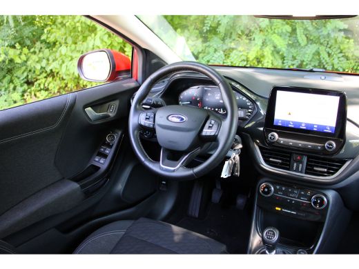 Ford Puma | NL-AUTO! | 1E EIGENAAR! | TREKHAAK | WINTERPACK | B&O AUDIO | DEALER OH! | CLIMATE CONTROL | NA... ActivLease financial lease