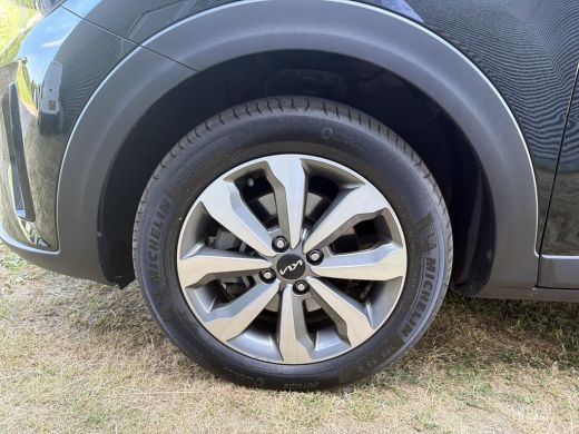 Kia Stonic 1.0 T-GDi MHEV DynamicPlusLine Automaat | CarPlay | Navi | ActivLease financial lease
