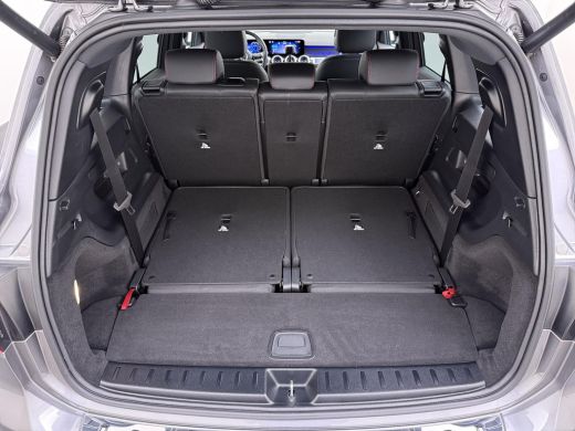 Mercedes-Benz EQB EQB 300 4Matic AMG NIEUW MODEL | SOH 100% | NIGHT PAKKET | 7-PERSOONS | ACHTERUITRIJCAMERA | ADAP... ActivLease financial lease