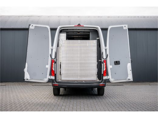 Mercedes-Benz Sprinter 311 CDI RWD L2H2 | | Volledig Ingericht | Mbux | Camera | Climatronic ActivLease financial lease