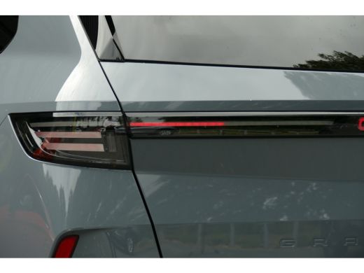 Opel Grandland EV 73KWH 213PK BUSINESS EDITION AUTOMAAT / CAMERA V+A / PANO.DAK / ELEKTR. ACHTERKLEP / KEYLESS /... ActivLease financial lease