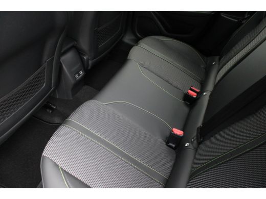 Peugeot 208 1.2 Hybrid GT | 8 Jaar garantie | 360 camera | Keyless | Navigatie  | Apple carplay & Android auto | ActivLease financial lease
