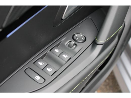 Peugeot 208 1.2 Hybrid GT | 8 Jaar garantie | 360 camera | Keyless | Navigatie  | Apple carplay & Android auto | ActivLease financial lease