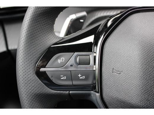 Peugeot 208 1.2 Hybrid GT | 8 Jaar garantie | 360 camera | Keyless | Navigatie  | Apple carplay & Android auto | ActivLease financial lease