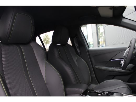 Peugeot 208 1.2 Hybrid GT | 8 Jaar garantie | 360 camera | Keyless | Navigatie  | Apple carplay & Android auto | ActivLease financial lease