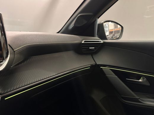 Peugeot 208 Hybrid 100 e-DCS6 GT Camera | Leder/Stof | Carplay | 17LMV | Dode hoek | Clima | Cruise | Carplay... ActivLease financial lease