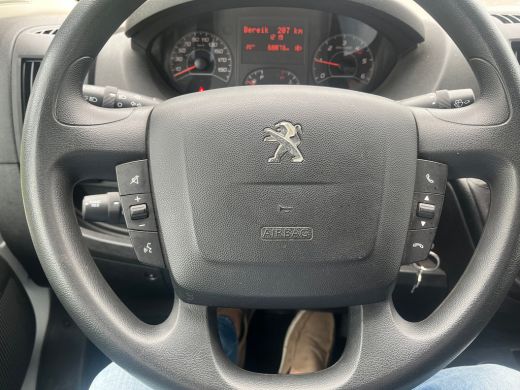 Peugeot Boxer 335 2.2 BlueHDi 140 L4 Grip | Laadklep | Laaddeur | | 2 zitplaatsen rechtsvoor | Airco | Alarm kl... ActivLease financial lease